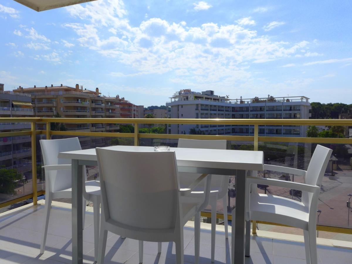 סאלו Rentalmar Navarra Family Suites חדר תמונה